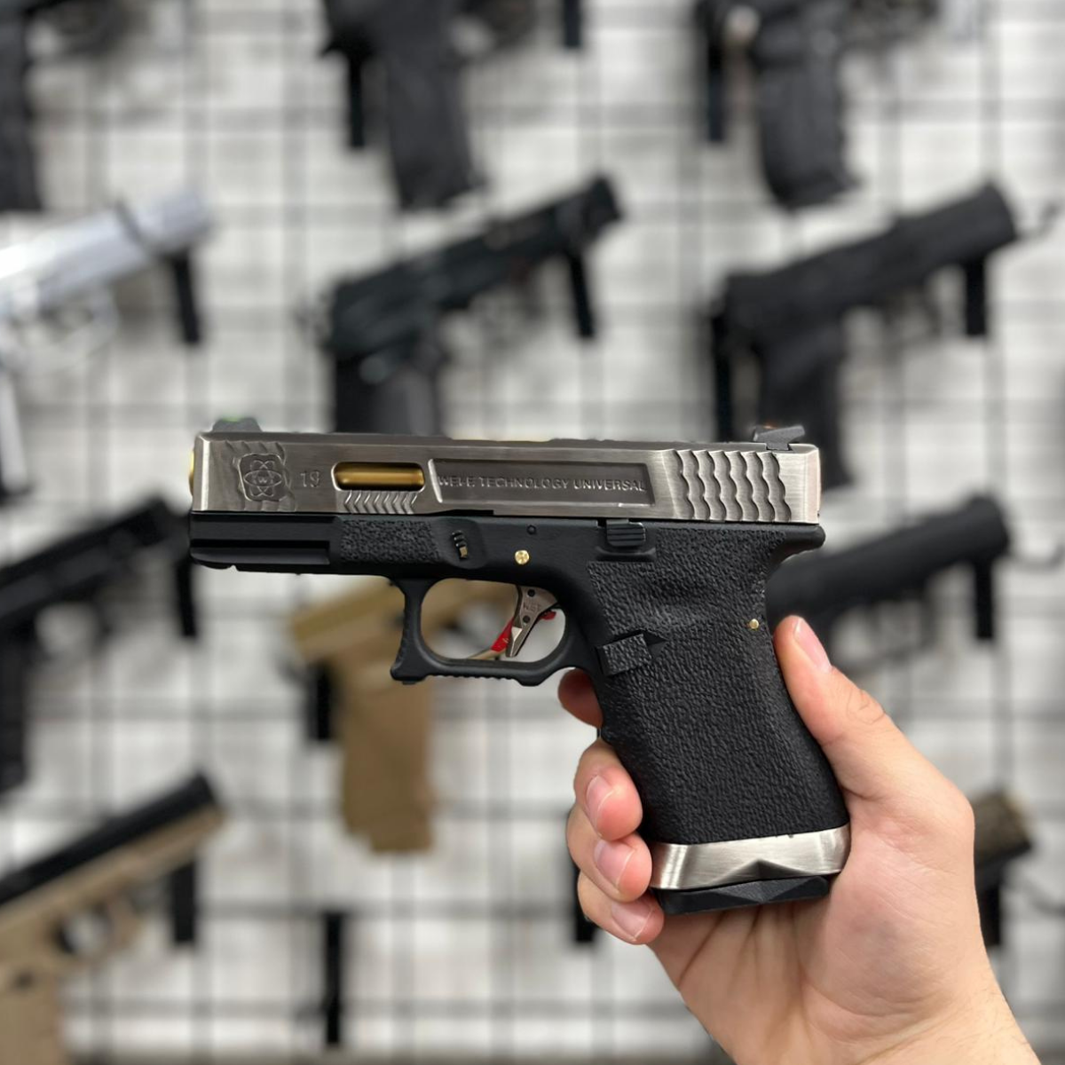 We Glock 19 T1 Silver Airsoft Tabanca